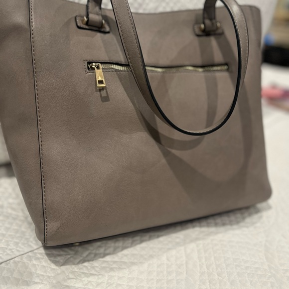 Sole Society work bag with laptop sleeve. Great condition. Functional pockets. - Picture 2 of 5